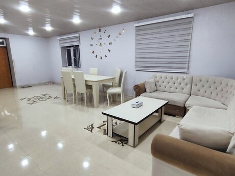4 otaqlı həyət evi, 200 m², Binə: 118 000 ₼ 2