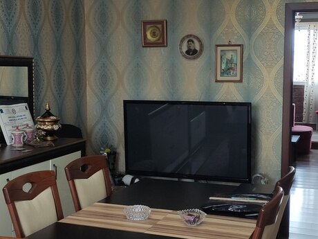 8 otaqlı mənzil, 200 m², Əhmədli: 247 870 ₼ 2