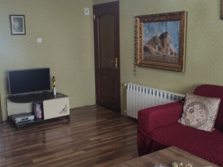 8 otaqlı mənzil, 200 m², Əhmədli: 247 870 ₼ 5