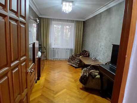 Elan №6324202 - Bakı, Neftçilər m., 3 otaqlı, 80 m², 2/5 mərtəbə