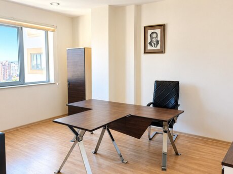 Elan №6324263 - Bakı, Şah İsmayıl Xətai m., 3 otaqlı, 111 m²