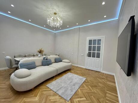 3 otaq · 90 m² · 2/5 mərtəbə, 28 May