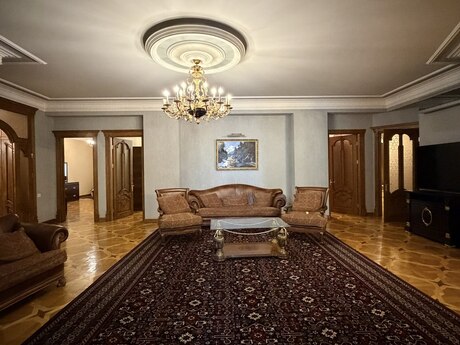 5 otaqlı mənzil, 250 m², Nərimanov: 650 000 ₼ 3