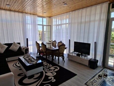 6 otaqlı həyət evi/bağ evi - Dübəndi q. - 140 m²