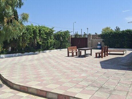 6 otaqlı həyət evi/bağ evi - Dübəndi q. - 140 m²
