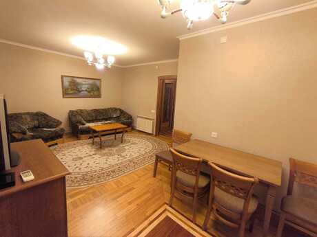 Elan №6324365 - Bakı, 28 May m., 2 otaqlı, 70 m², 4/5 mərtəbə