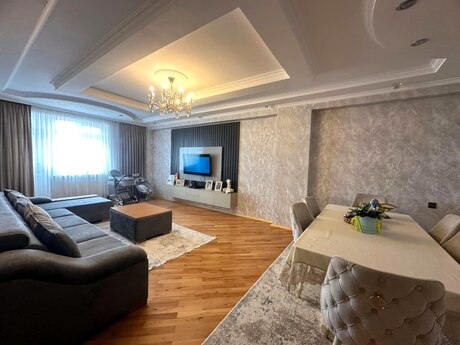 Объявление №6324399 - Баку, м. Халглар Достлугу, 2-комн., 87 м², 4/10 этаж
