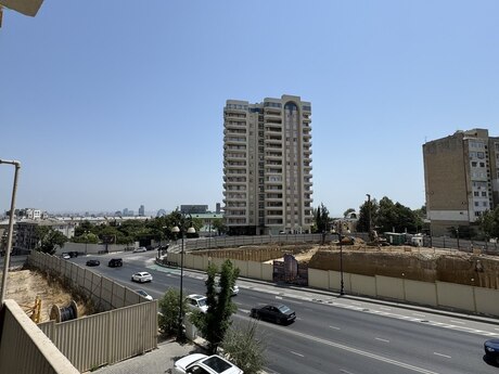 Elan №6324565 - Bakı, İçəri Şəhər m., 3 otaqlı, 75 m², 3/6 mərtəbə