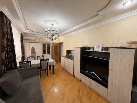 Elan №6324634 - Bakı, Neftçilər m., 2 otaqlı, 60 m², 1/5 mərtəbə