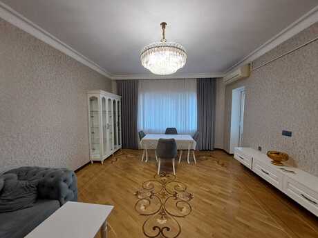 Объявление №6324758 - Баку, м. Элмляр Академиясы, 3-комн., 133 м², 8/10 этаж