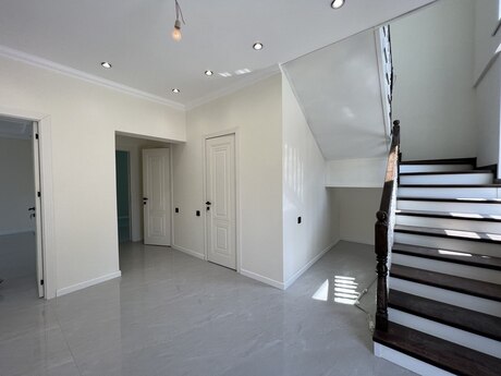 5 otaqlı həyət evi, 254 m², Hökməli: 200 000 ₼ 4