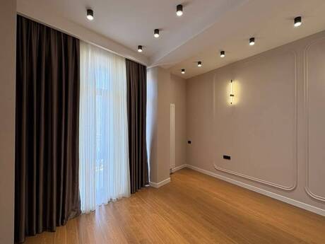 4 otaqlı mənzil, 153 m², Xətai: 700 000 ₼ 2