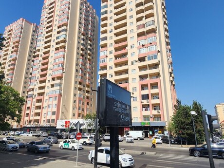 Аренда: 3-комнатная квартира, 130 м², İnşaatçılar: 900 ₼/мес 2