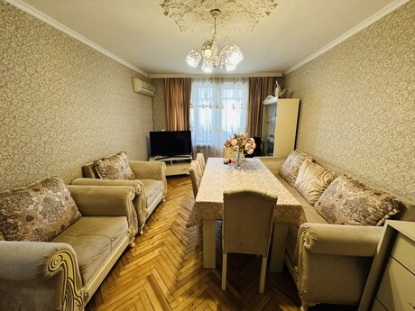Elan №6325677 - Bakı, İnşaatçılar m., 3 otaqlı, 67 m², 3/5 mərtəbə