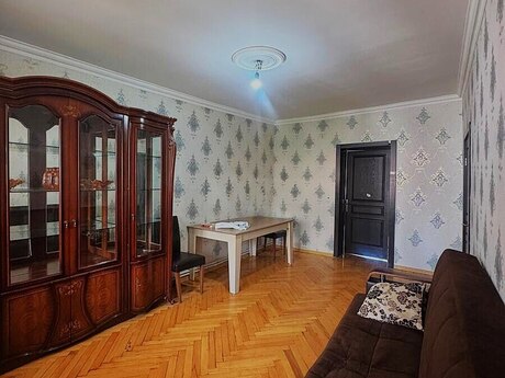 Elan №6325844 - Bakı, İnşaatçılar m., 3 otaqlı, 70 m², 5/5 mərtəbə