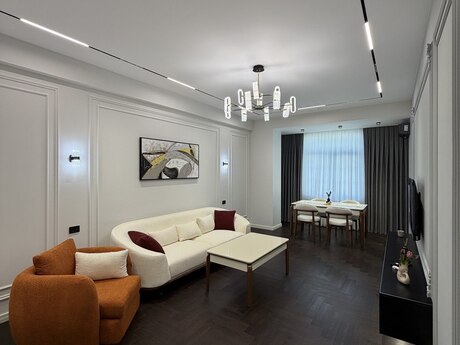 2-комнатная квартира, 68 м², İnşaatçılar: 345 000 ₼ 2