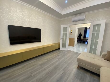 Kirayə 4 otaqlı mənzil, 170 m², Ağ şəhər: 2 500 ₼/ay 5