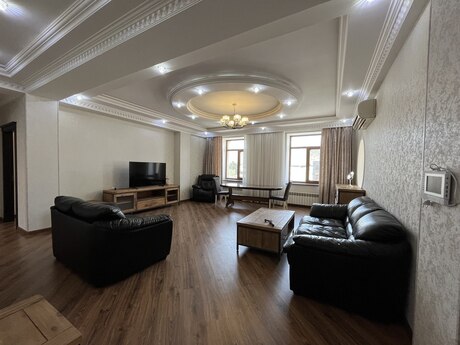 Elan №6325879 - Bakı, Bayıl q., 4 otaqlı, 167 m², 3/5 mərtəbə