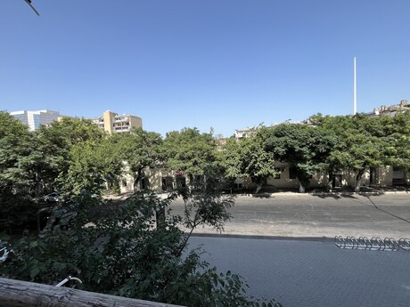 Elan №6325918 - Bakı, Bayıl q., 3 otaqlı, 75 m², 2/5 mərtəbə