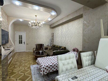 Объявление №6326241 - Баку, м. Ази Асланов, 2-комн., 81 м², 8/17 этаж