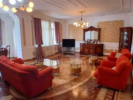 Аренда: 4-комнатная квартира, 230 м², 28 May: 1 300 ₼/мес 2