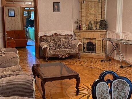 Elan №6326359 - Bakı, Nəriman Nərimanov m., 6 otaqlı, 200 m², 4/4 mərtəbə