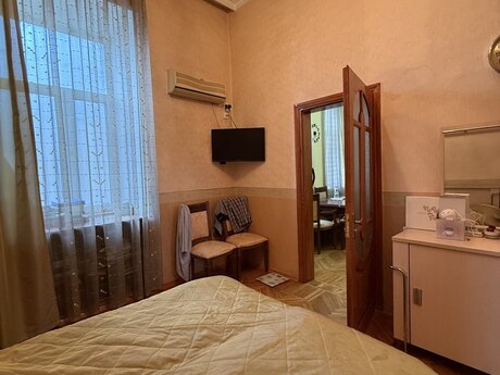 4-комнатная квартира, 100 м², Sahil: 329 000 ₼ 4