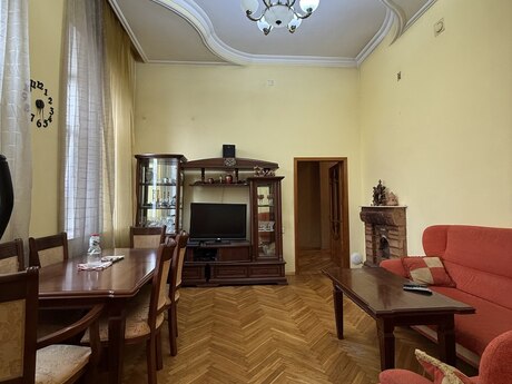 4-комнатная квартира, 100 м², Sahil: 329 000 ₼ 2