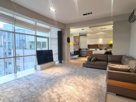Kirayə 5 otaqlı mənzil, 230 m², Nəsimi: 3 000 ₼/ay 2