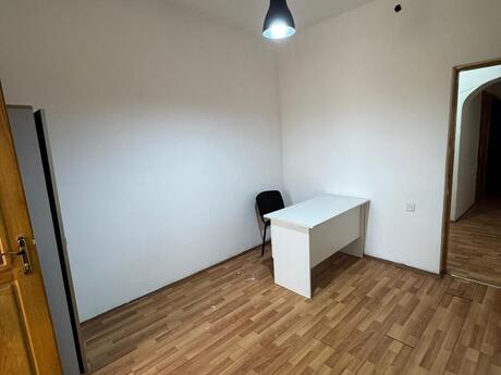 Elan №6326694 - Bakı, Gənclik m., 4 otaqlı, 130 m²