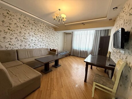 Elan №6326879 - Bakı, Gənclik m., 2 otaqlı, 50 m², 9/10 mərtəbə