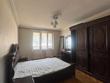 3-комн. вторичка - м. Иншаатчылар - 75 м²