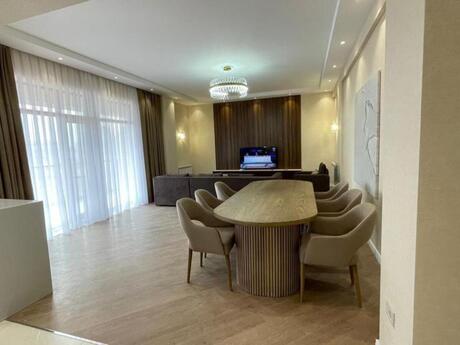 Kirayə 3 otaqlı mənzil, 160 m², İzmir Residence: 3 000 ₼/ay 4