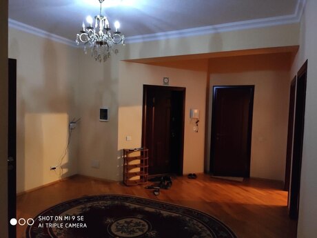 Elan №6327116 - Bakı, Şah İsmayıl Xətai m., 3 otaqlı, 156 m², 15/17 mərtəbə