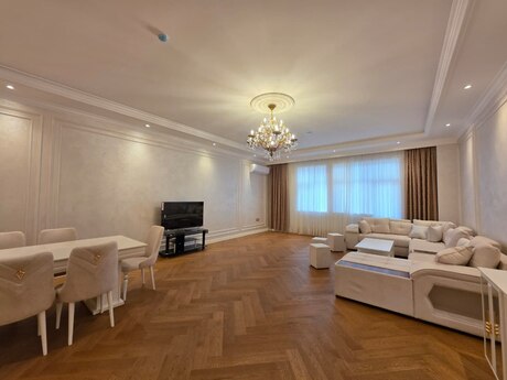 3 otaqlı yeni tikili - 28 May m. - 170 m²