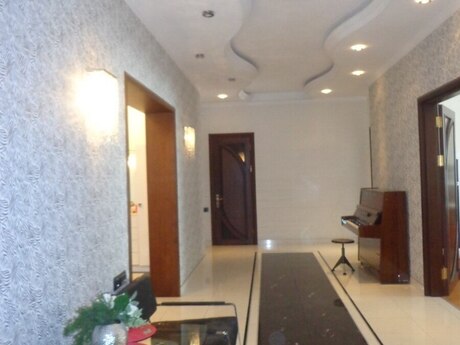 4 otaqlı mənzil, 212 m², Elmlər Akademiyası: 450 000 ₼ 2