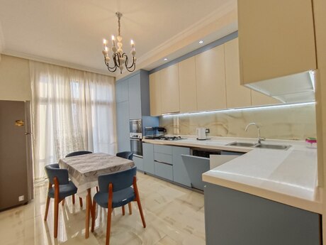Kirayə 3 otaqlı mənzil, 120 m², İzmir Residence: 2 200 ₼/ay 4