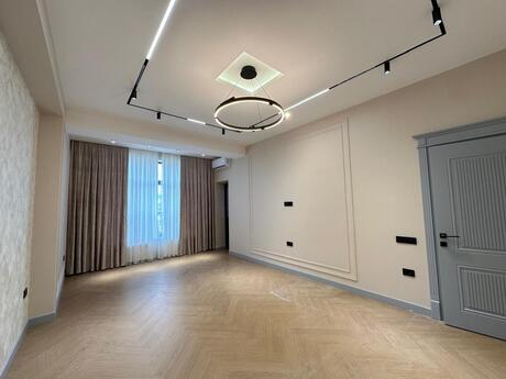 4 otaqlı mənzil, 175 m², 28 May: 720 000 ₼ 5