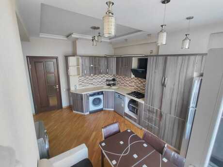Elan №6327428 - Bakı, 3-cü mikrorayon q., 4 otaqlı, 110 m², 8/19 mərtəbə