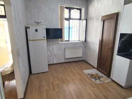 5 otaqlı həyət evi, 200 m², İnşaatçılar: 300 000 ₼ 3