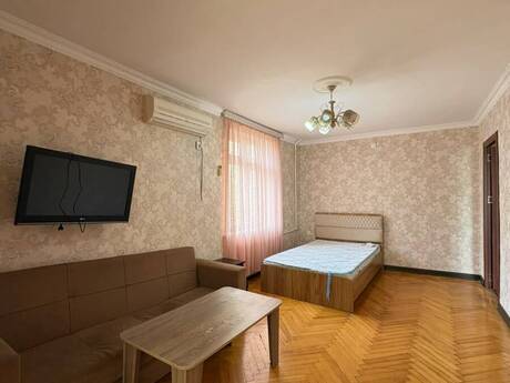 Elan №6327522 - Bakı, Nizami m., 1 otaqlı, 35 m², 3/5 mərtəbə