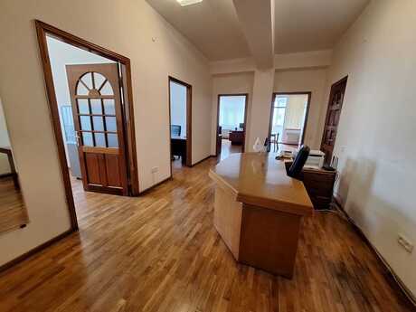 4 otaqlı mənzil, 170 m², 28 May: 450 000 ₼ 3