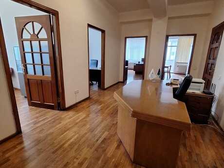 4 otaqlı mənzil, 170 m², 28 May: 450 000 ₼ 4