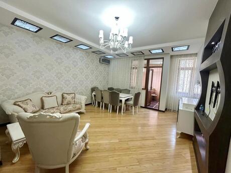 3 otaqlı mənzil, 120 m², 28 May: 349 000 ₼ 5