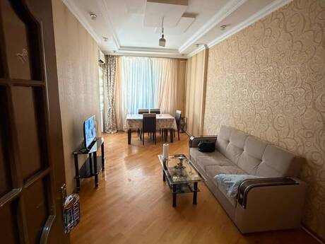 Elan №6327872 - Bakı, Memar Əcəmi m., 2 otaqlı, 70 m², 2/18 mərtəbə