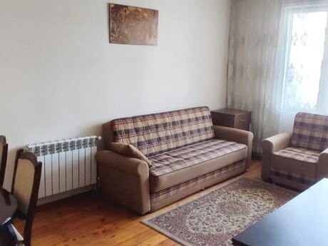 Elan №6328060 - Bakı, 8 Noyabr m., 2 otaqlı, 45 m², 2/5 mərtəbə