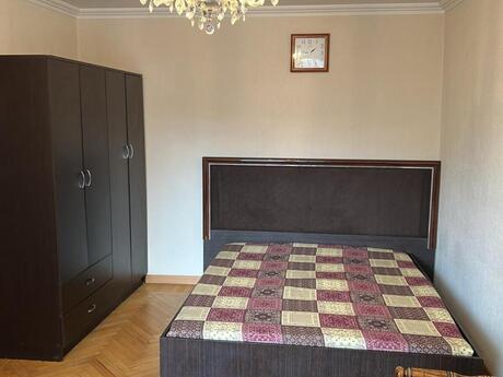 3-комн. вторичка - м. Элмляр Академиясы - 85 м²