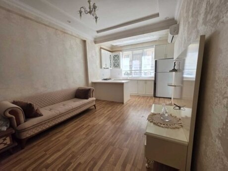 Elan №6328432 - Bakı, 7-ci mikrorayon q., 2 otaqlı, 60 m², 2/18 mərtəbə