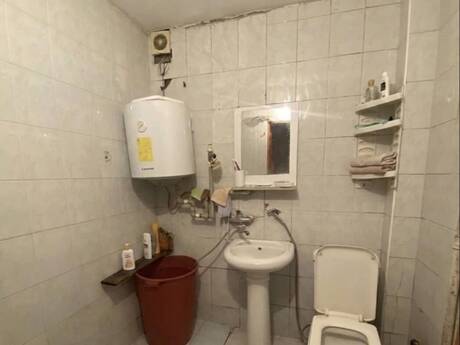 3-room old-build apartment for sale in Bakmil, 65 m², 195 000 AZN, photo 4 / 11