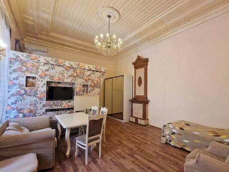 2 otaq · 60 m² · 2/3 mərtəbə, Nizami